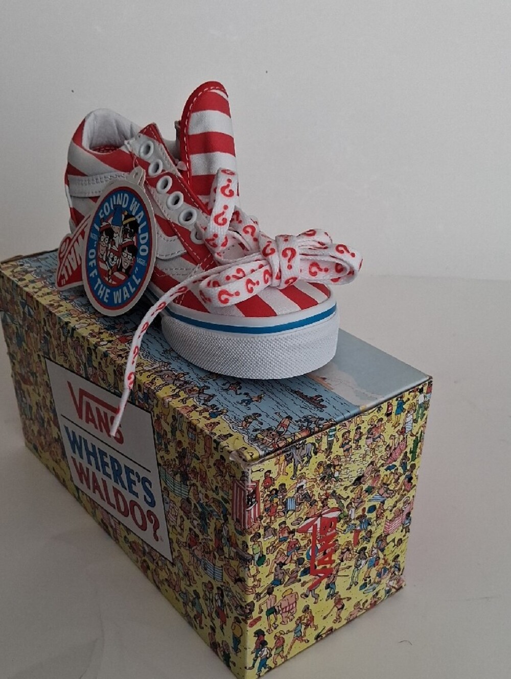 Vans Kids Red & White Striped High-Top Sneakers